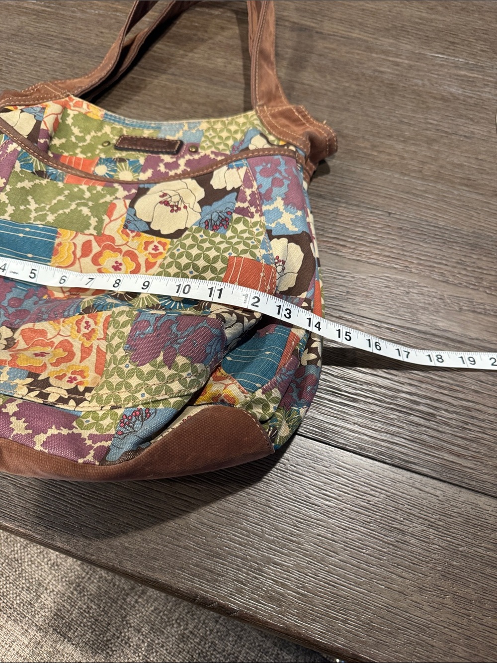Fossil Patchwork Floral Shoulder Bag in Multi and Brown Accents - Picture 5 of 6